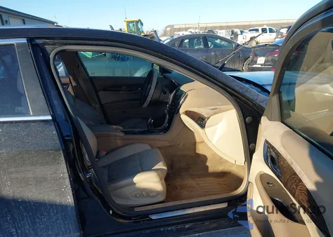 2015 Cadillac Ats Luxury z USA, uszkodzony, nr VIN 1G6AH5RX2F0102552